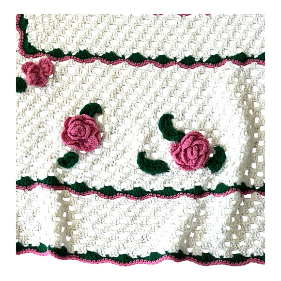 Vintage Handmade Crochet Open Weave Blanket 3D Flower Rose Cottagecore Fairycore - Picture 5 of 8